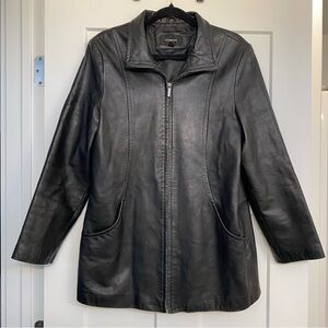 Woman’s Vintage Colebrook 100% Black Leather Jacket Full Zip Large